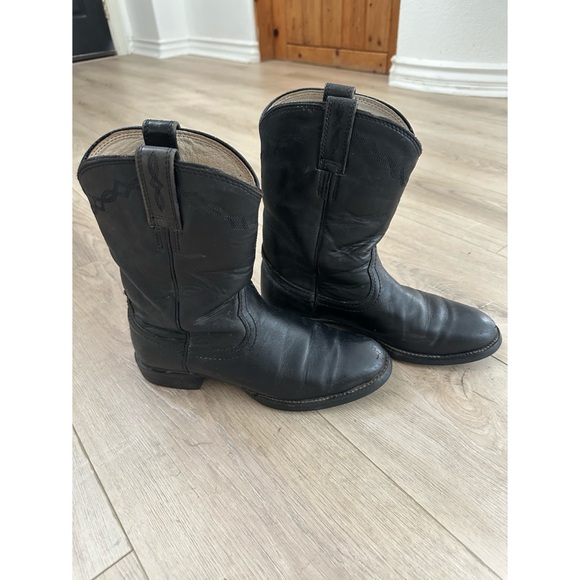 Ariat Shoes - Ariat Black Leather Western Boots